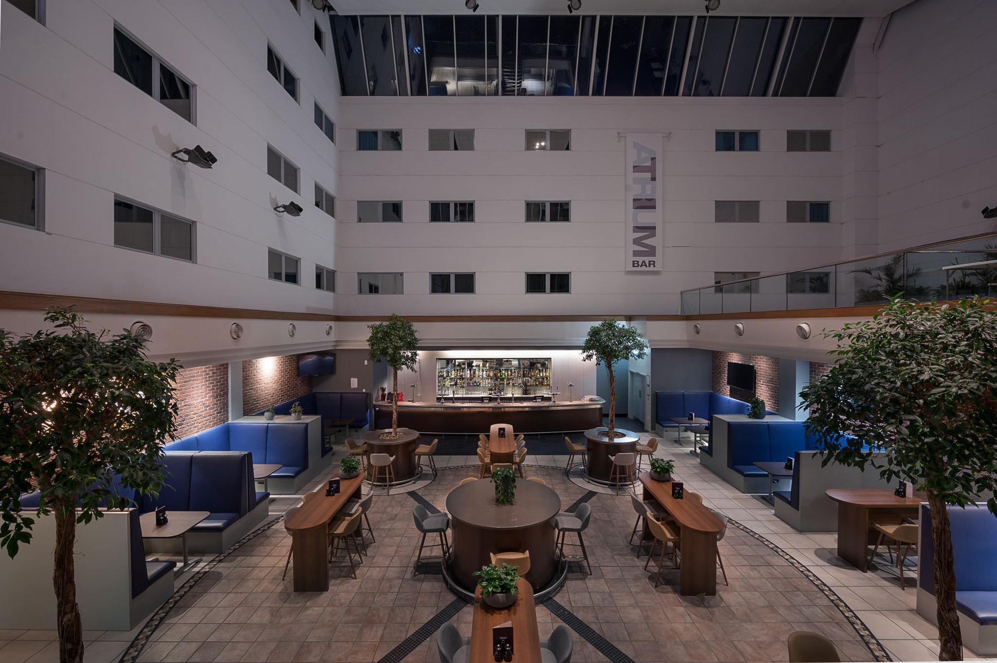 Voco Reading Hotel Exterior foto